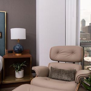 Deluxe  King Room Mobility accessible
